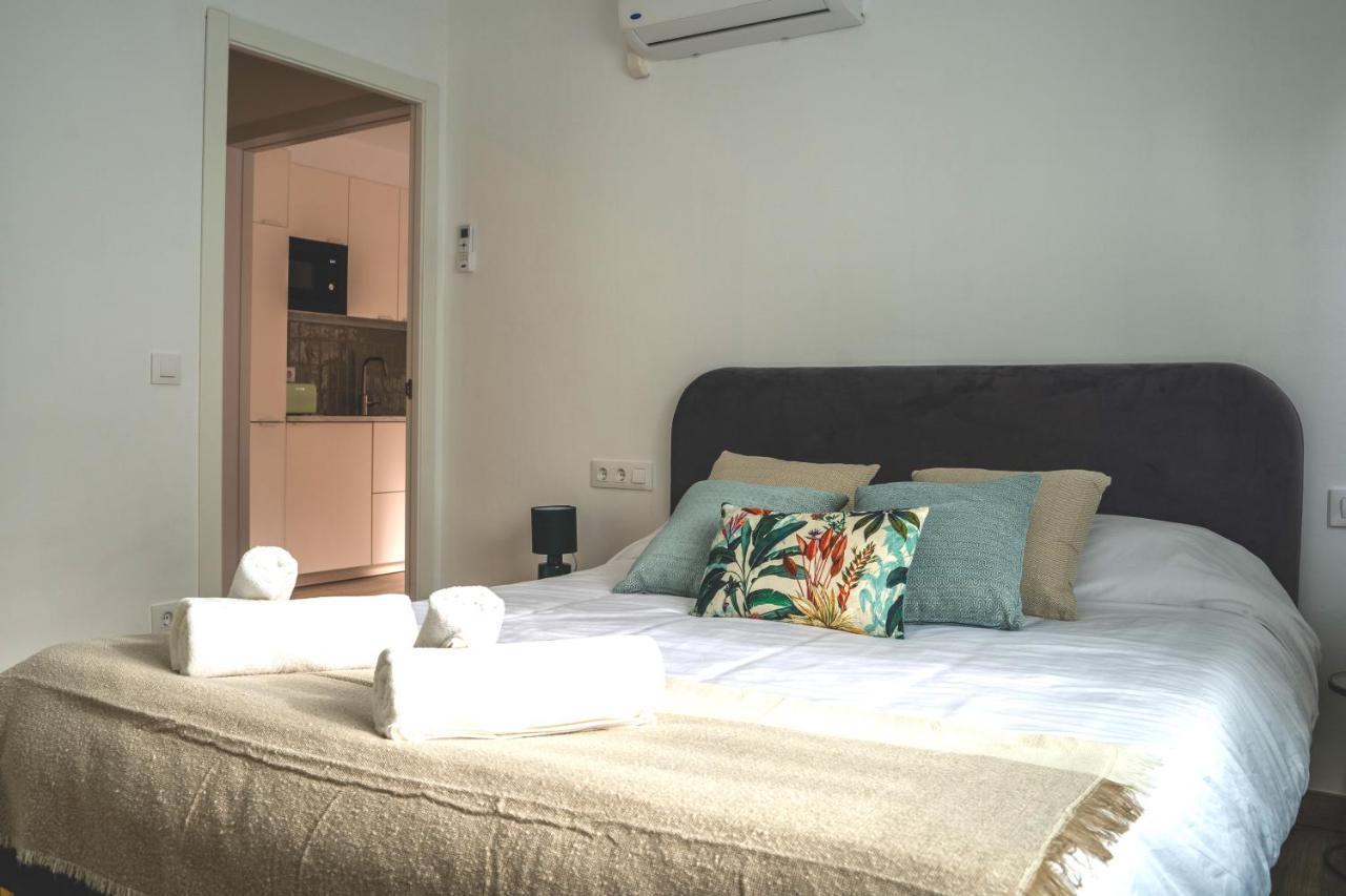 Soler Apartments 圣阿德里安-德贝索斯 外观 照片
