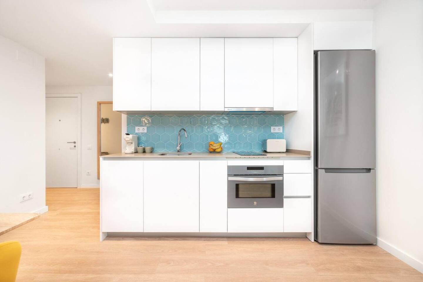 Soler Apartments 圣阿德里安-德贝索斯 外观 照片
