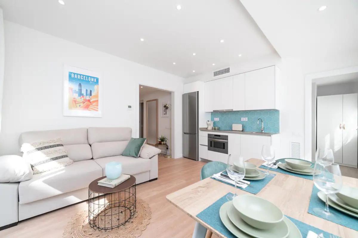 Soler Apartments 圣阿德里安-德贝索斯 外观 照片