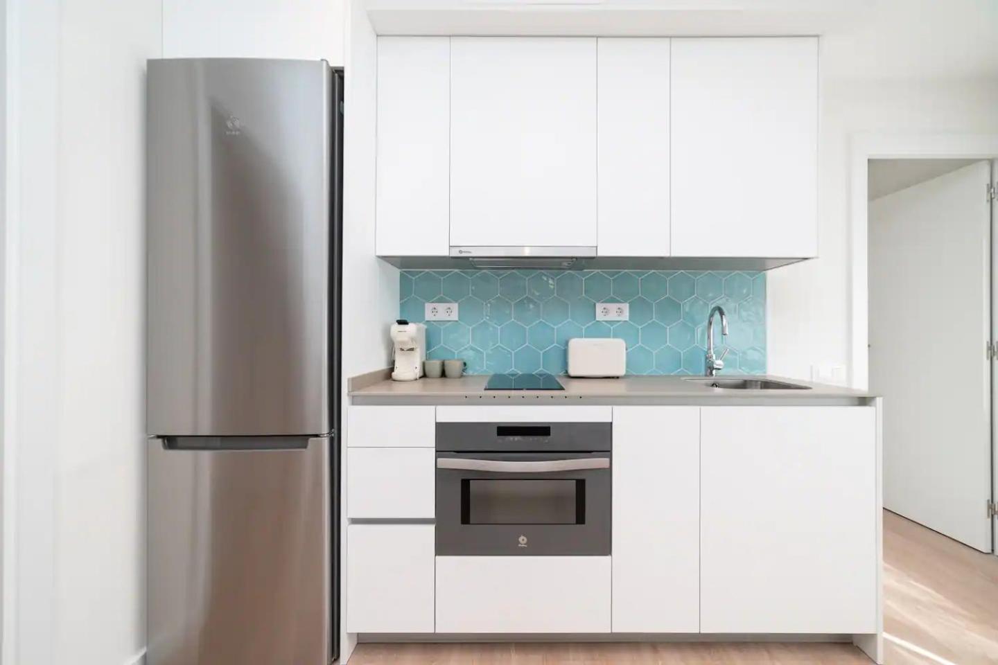Soler Apartments 圣阿德里安-德贝索斯 外观 照片